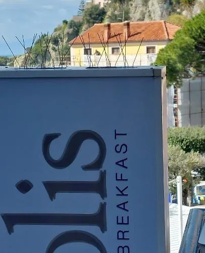 Bed & Breakfast New Acropolis 4*